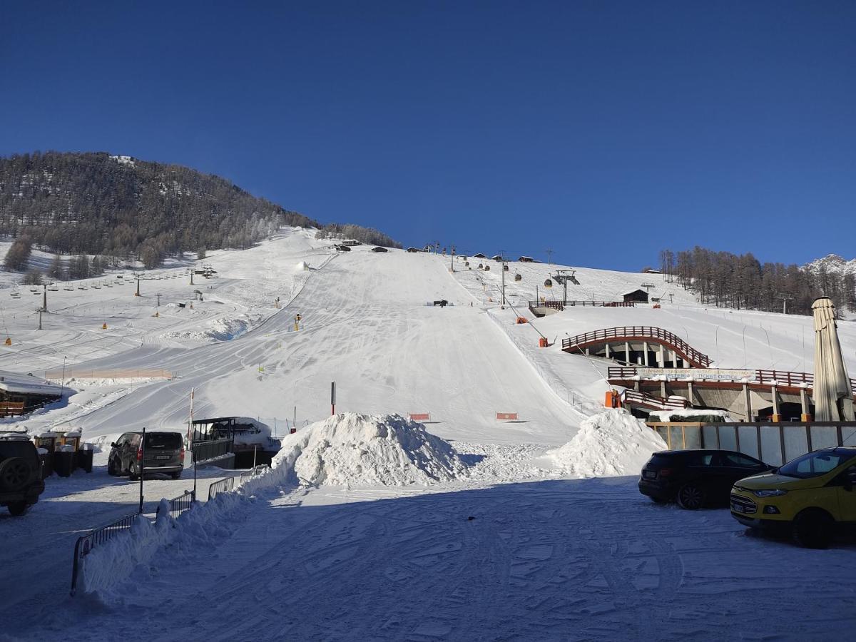 Loft Mountain Spirit Lägenhet Livigno Exteriör bild