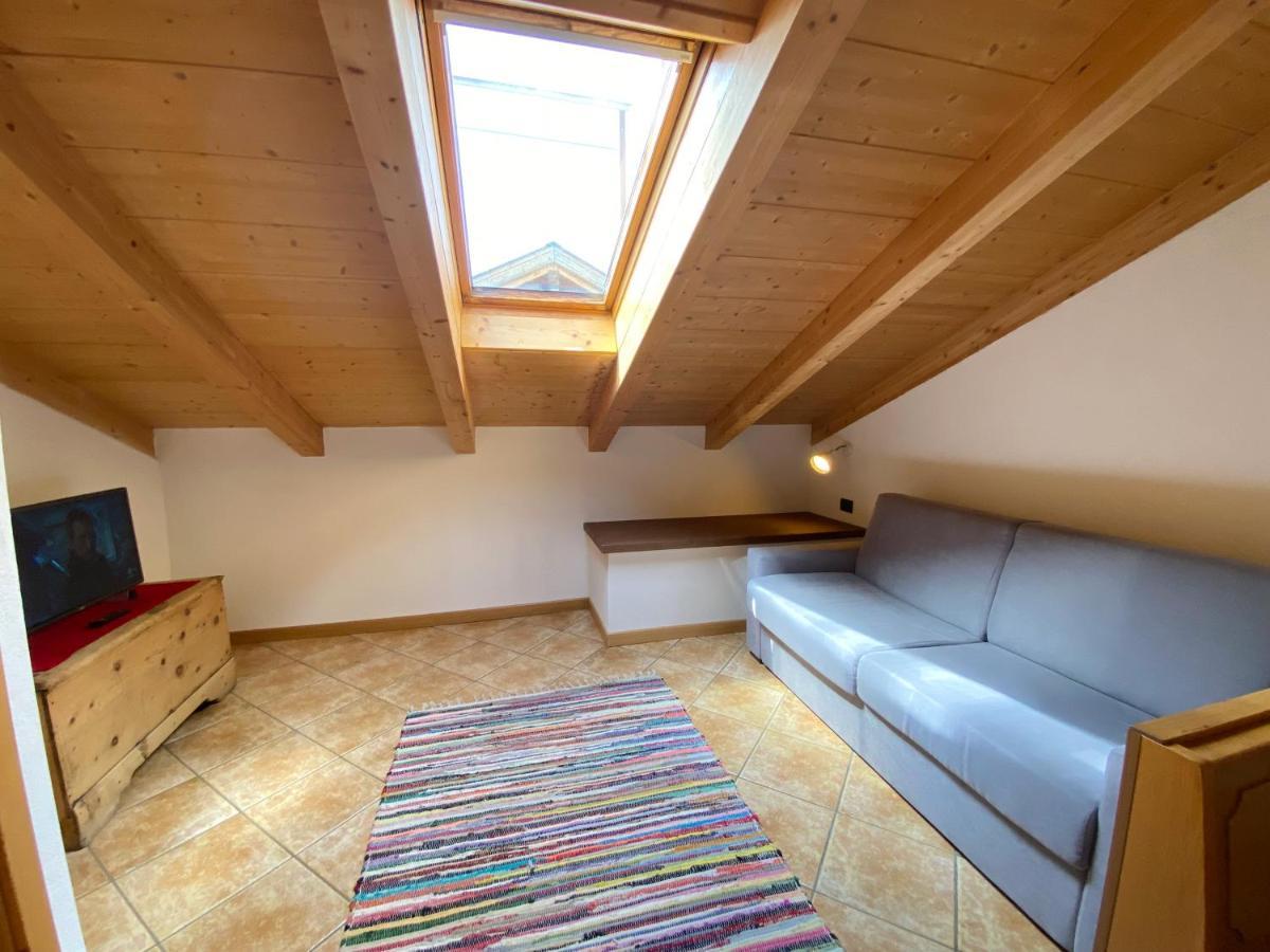 Loft Mountain Spirit Lägenhet Livigno Exteriör bild