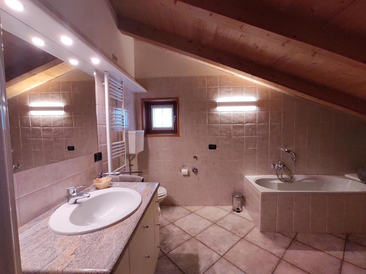 Loft Mountain Spirit Lägenhet Livigno Exteriör bild