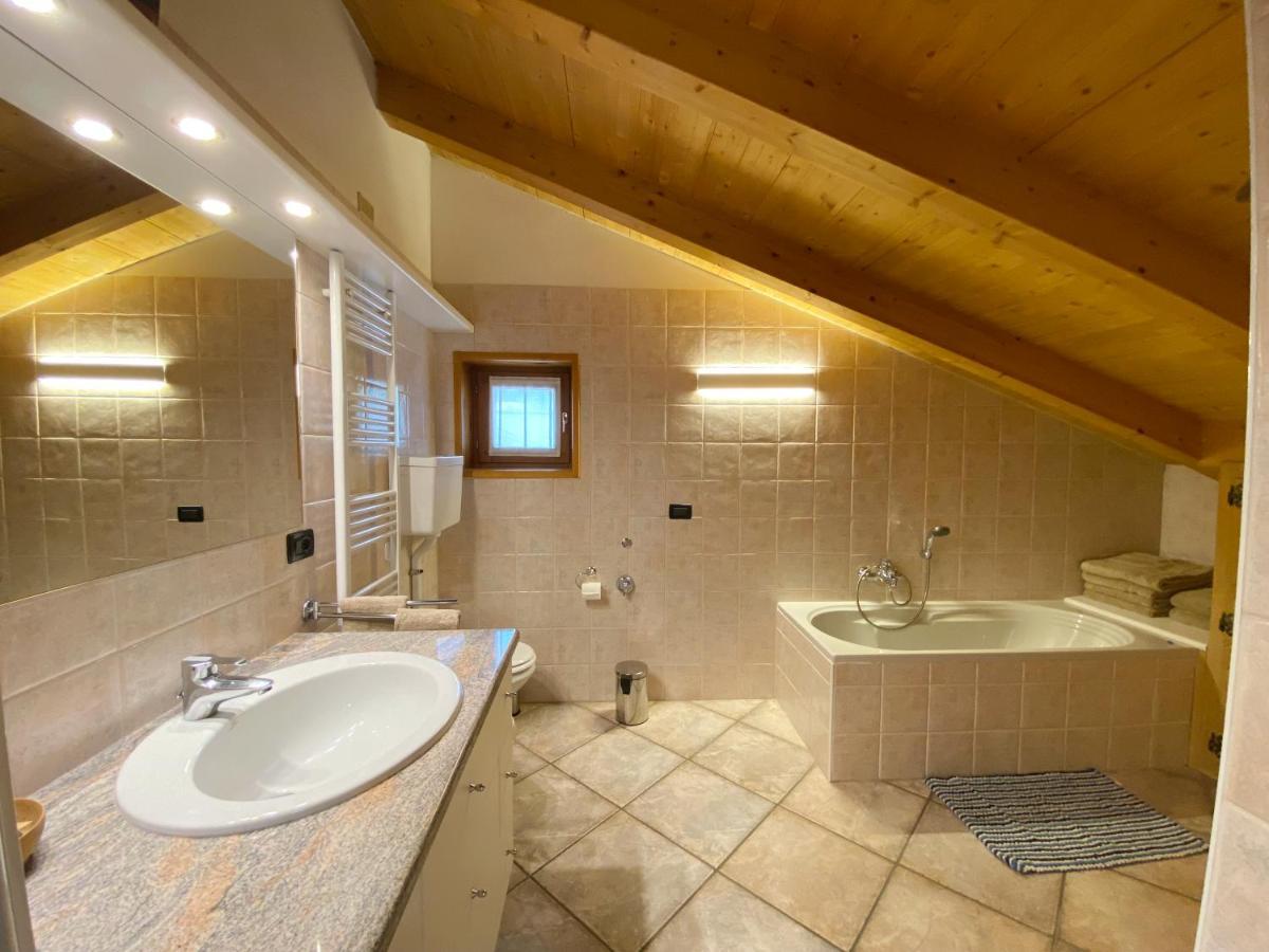 Loft Mountain Spirit Lägenhet Livigno Exteriör bild